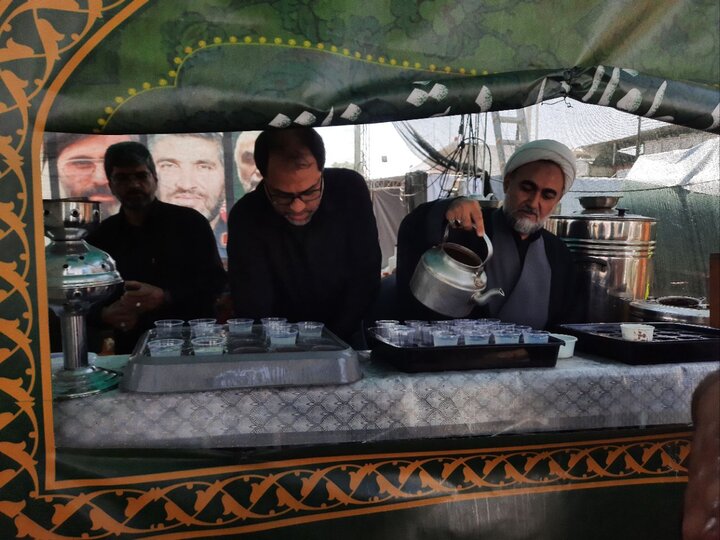 فعالیت چهره های برجسته علمی و فرهنگی در موکب شهید سلیمانی