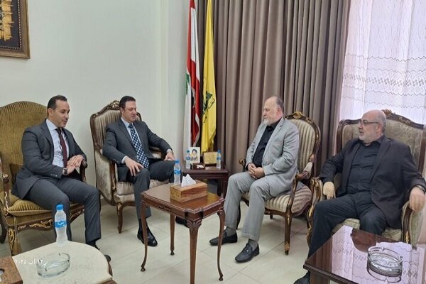 دیدار کاردار مصر در لبنان با نماینده حزب الله