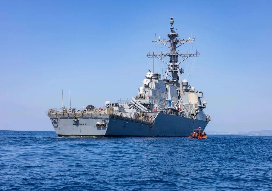 PLA expels US destroyer from waters near China's Huangyan Dao