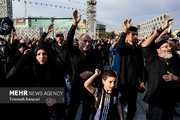 انطلاق مسيرة احياء اربعينية الإمام الحسين(ع) في طهران للذين فاتتهم زيارة كربلاء