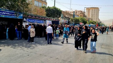 Meşhed kentinde Erbain çadırları hizmet sunuyor