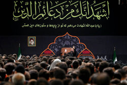 مرثیه خوانی میثم مطیعی در حسینیه امام خمینی