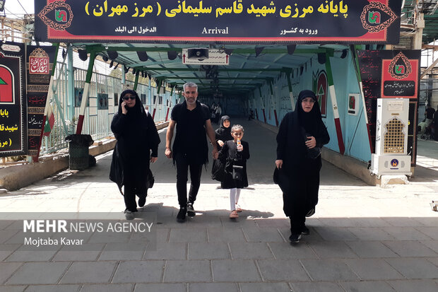 تامین اتوبوس برای بازگشت زوار عرفه در مرز مهران تامین اتوبوس برای بازگشت زوار عرفه در مرز مهران