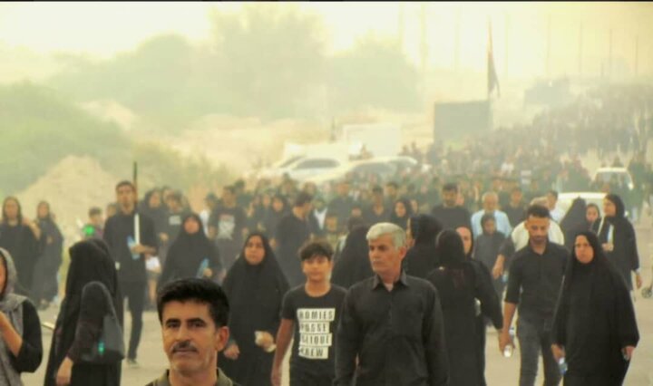 شکوه پیادهروی جاماندگان اربعین در «دیر»؛ از عشق حسینی تا پیام مقاومت شکوه پیادهروی جاماندگان اربعین در «دیر»؛ از عشق حسینی تا پیام مقاومت