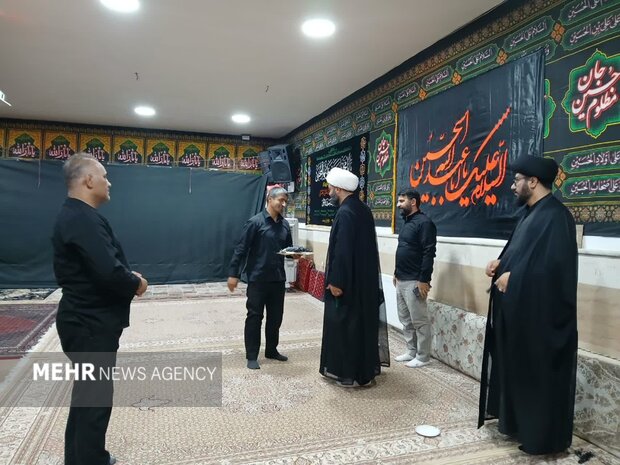 دیدار مسئولان تبلیغات اسلامی لرستان با خانواده‌ شهدای اقتدار