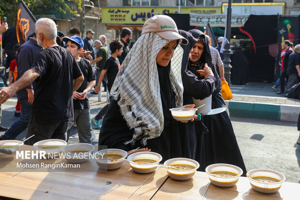 Tahran'daki ''Erbain'' merasiminden fotoğraflar