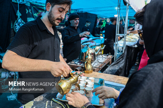 Tahran'daki ''Erbain'' merasiminden fotoğraflar