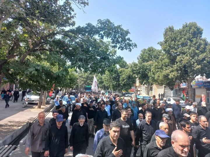 نهاوند یکپارچه در سوگ؛ راهپیمایی جاماندگان اربعین با حضور گسترده مردم