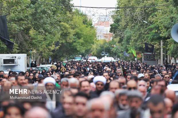 راهپیمایی حرم تا حرم در اردبیل