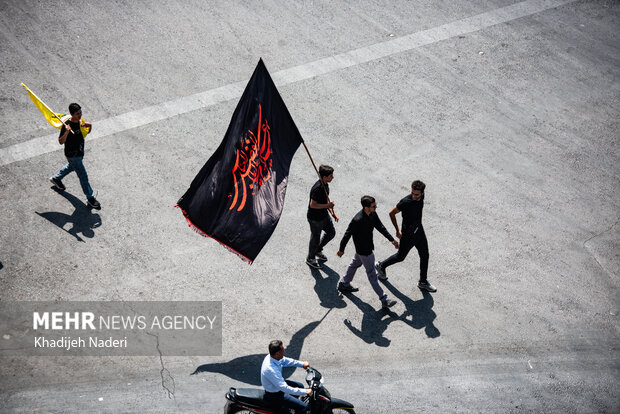 اربعین حسینی تجدید میثاق با شهدا توسط مردم عزیز ایران است