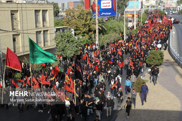 پیادهروی جاماندگان اربعین در گلستان؛ گامهای پرشور در تابستان داغ