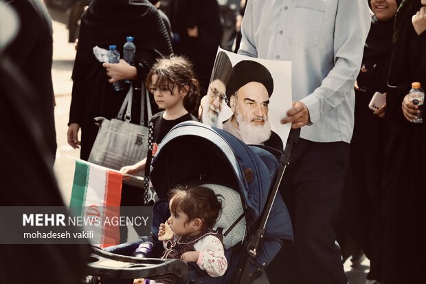 جلوه هایی از راهپیمایی جاماندگان اربعین در زاهدان