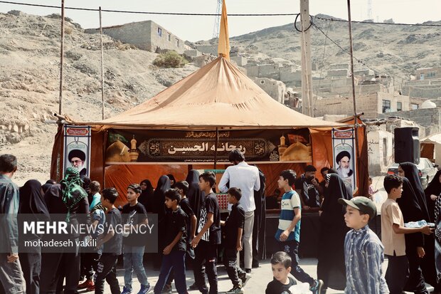 جلوه هایی از راهپیمایی جاماندگان اربعین در زاهدان