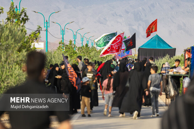 راهپیمایی جاماندگان اربعین حسینی در یزد