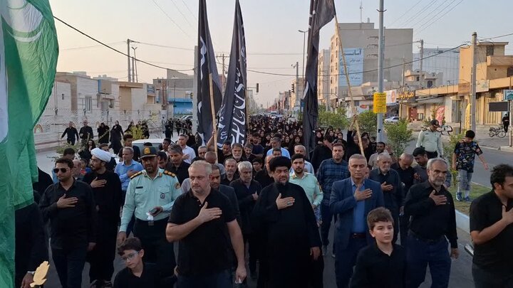 پیاده روی دلدادگان اربعین حسینی در گناوه