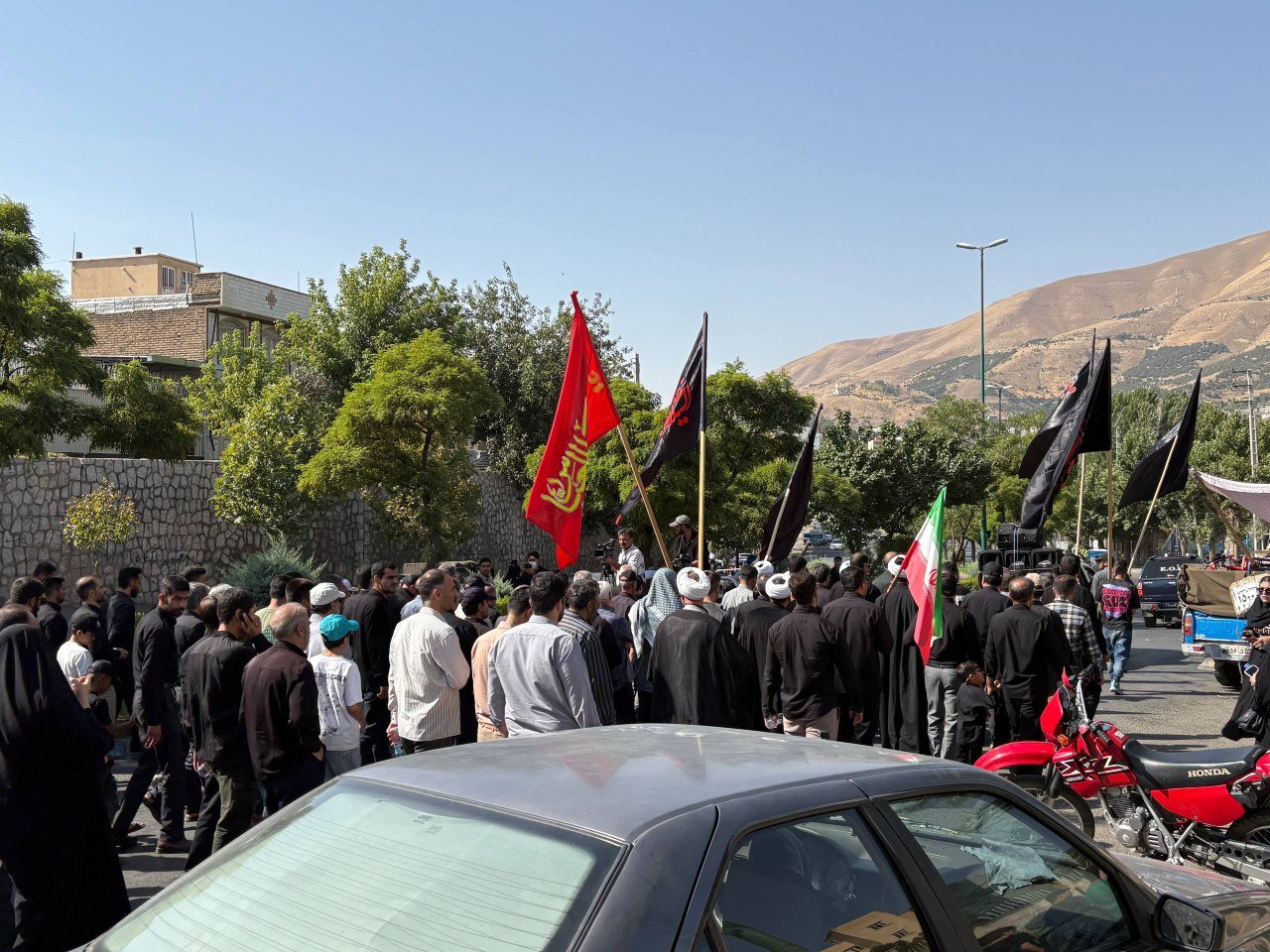 مراسم پیادهروی جاماندگان اربعین حسینی در سنندج برگزار شد