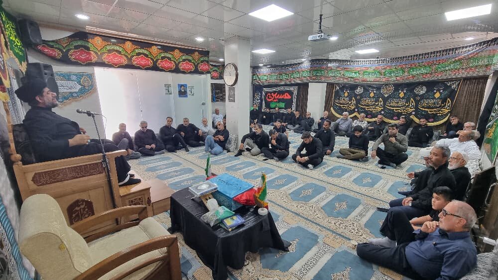 همایش اربعین پیام مبارزه با ظلم و بی عدالتی را به جهان منتقل می کند