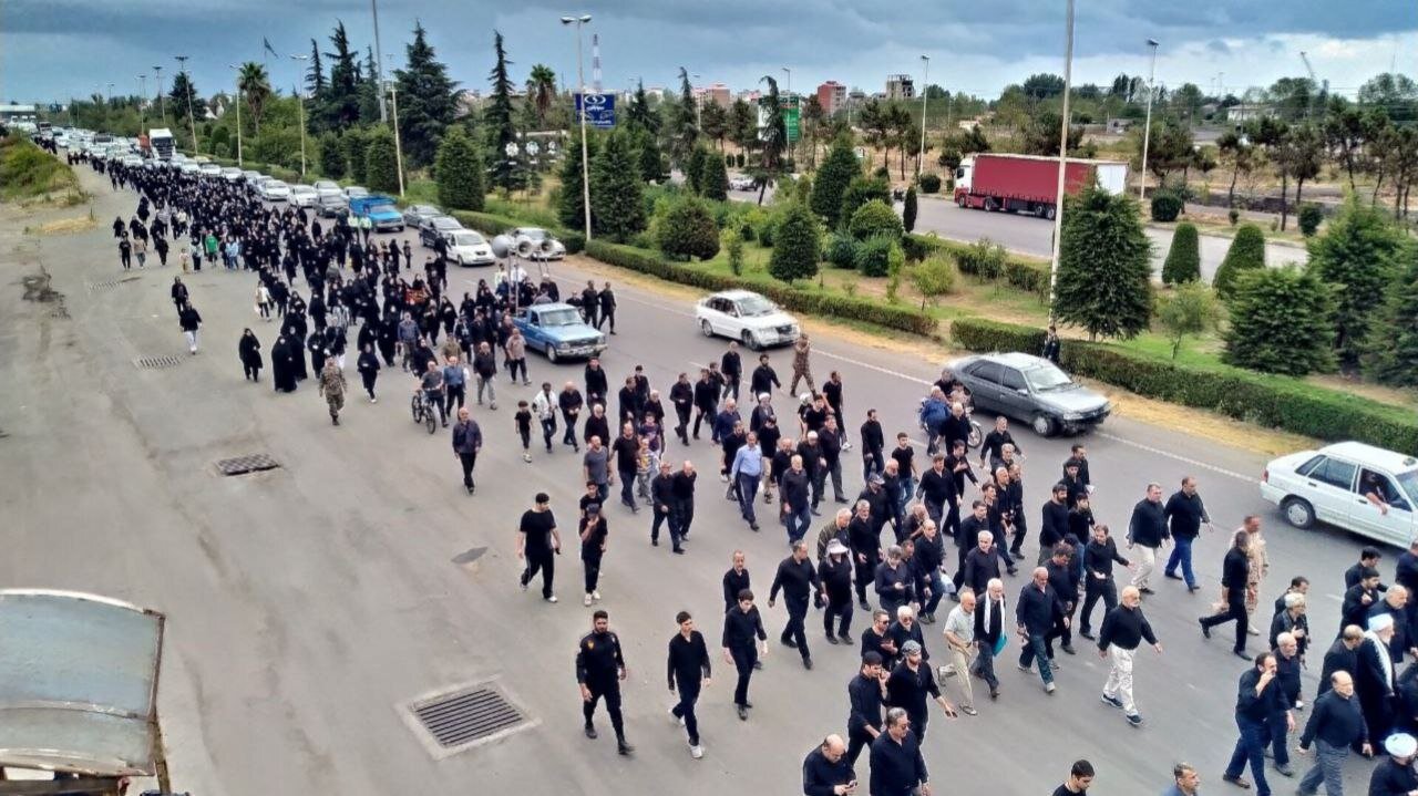 همایش پیاده روی جاماندگان اربعین حسینی در بندر مرزی آستارا همایش پیاده روی جاماندگان اربعین حسینی در بندر مرزی آستارا