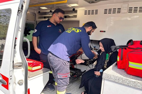 خدمت رسانی کارشناسان اورژانس استان تهران در راهپیمایی جاماندگان اربعین