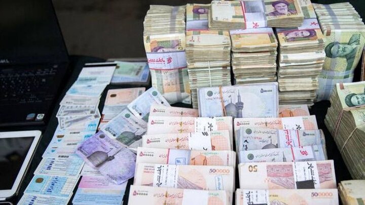 برخی شهرداری‌ها برای دریافت عوارض از بانک ها سلیقه ای عمل‌ می کنند