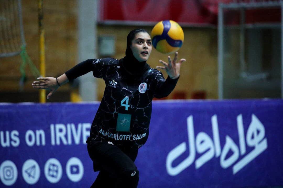 بازیکن زنجانی در اردوی آمادهسازی تیم ملی والیبال جوانان بازیکن زنجانی در اردوی آمادهسازی تیم ملی والیبال جوانان