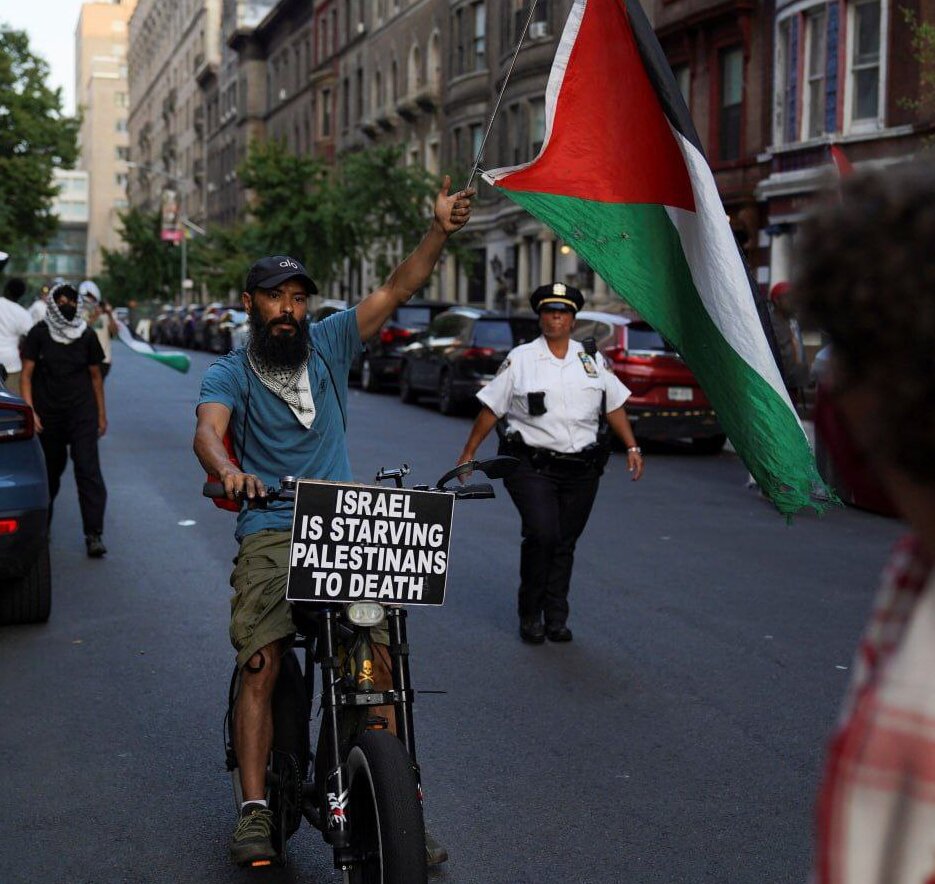 Columbia University students condemn assassination of Anas al-Sharif in Gaza