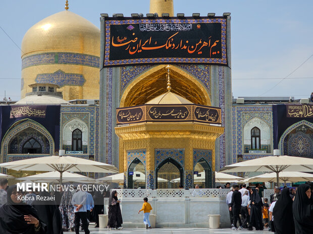 کتیبه‌آرایی اماکن متبرکه رضوی در دهه پایانی ماه صفر