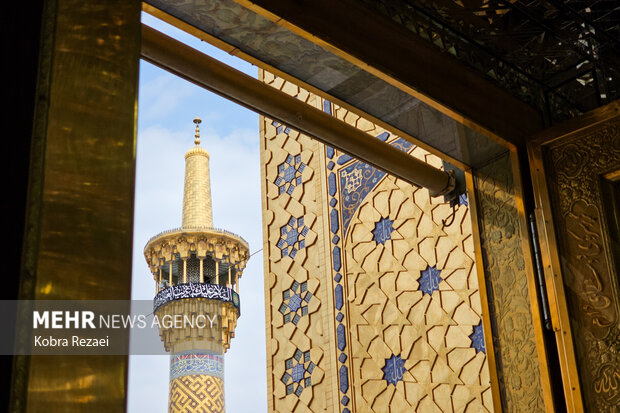 کتیبه‌آرایی اماکن متبرکه رضوی در دهه پایانی ماه صفر
