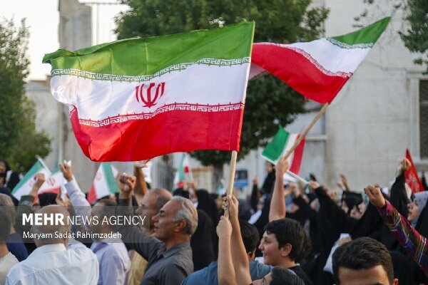 جلوههای آزادگی ایرانیان از دفاع مقدس تا جنگ ۱۲ روزه؛ ما ملت آزادهایم