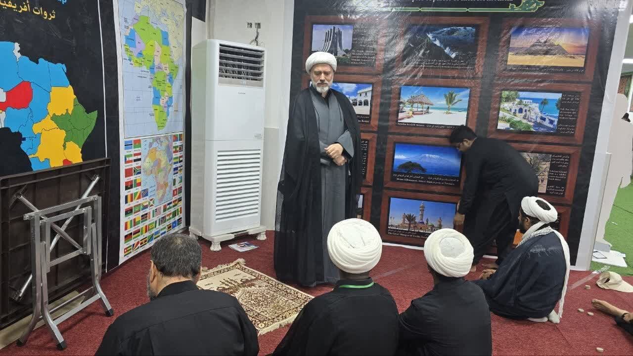 خدمت رسانی روحانیون آفریقایی در موکبی که به همت طلبه کنگویی برپا شد