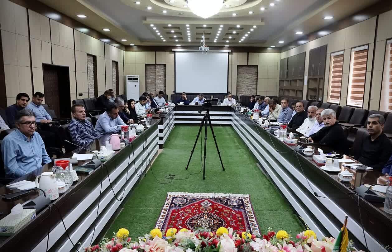 مدیران در انعکاس خدمات نظام و دولت کوتاهی نکنند