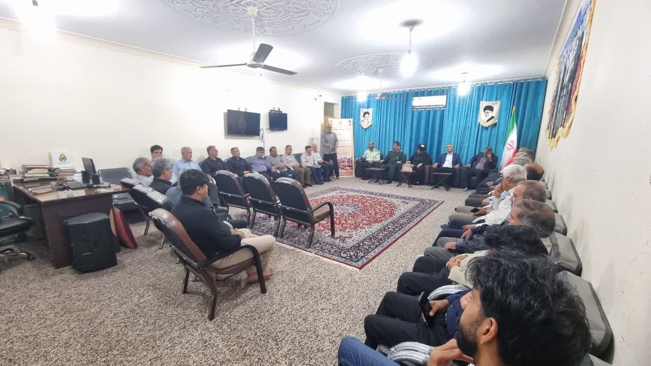 آزادگان تندیسهای استقامت و گنجینههای ارزشمند دفاع مقدس هستند