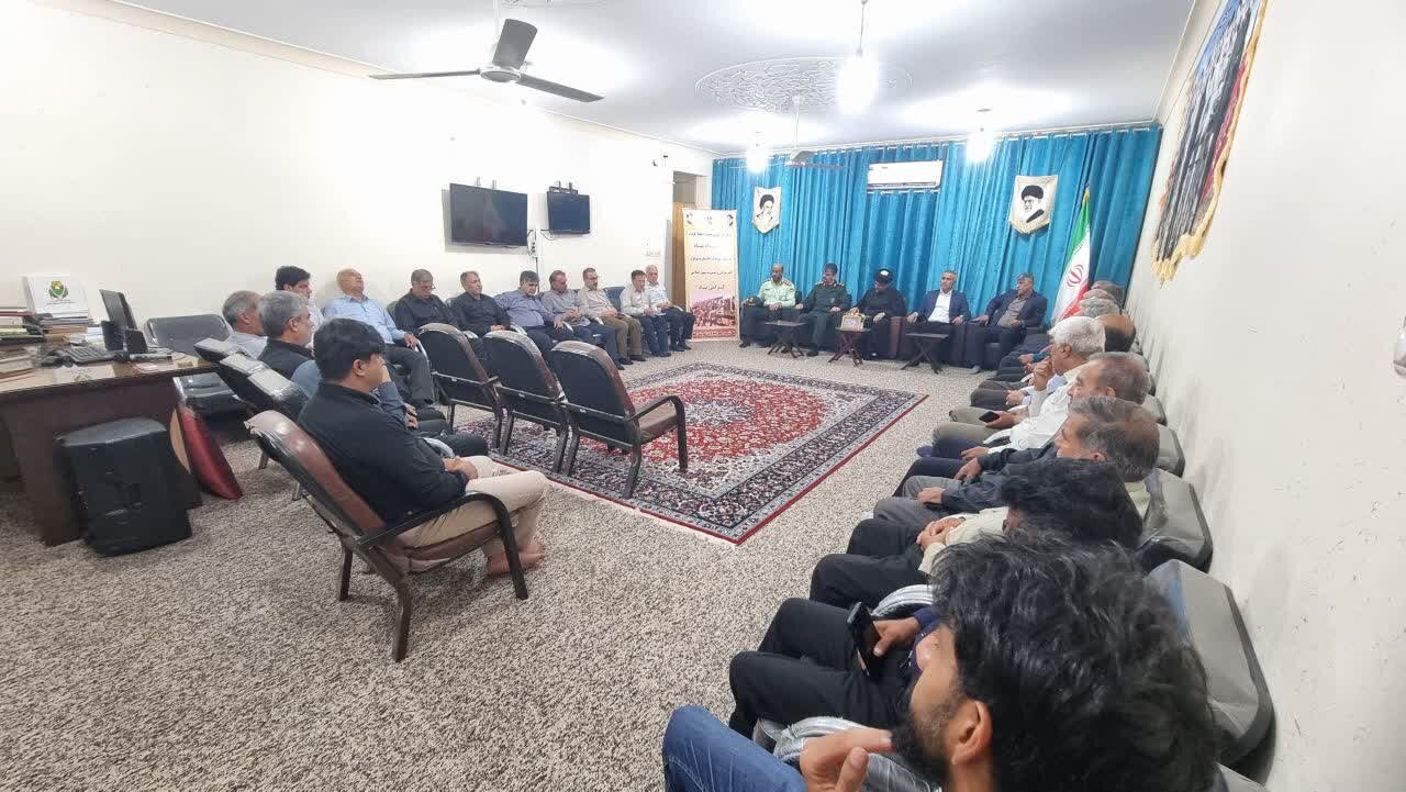 تکریم آزادگان در ادارات مورد توجه جدی قرار گیرد