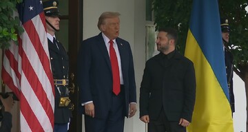Trump ile Zelenskiy Beyaz Saray'da bir araya geldi