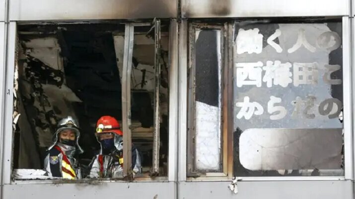2 firefighters killed in building blaze in Japan's Osaka
