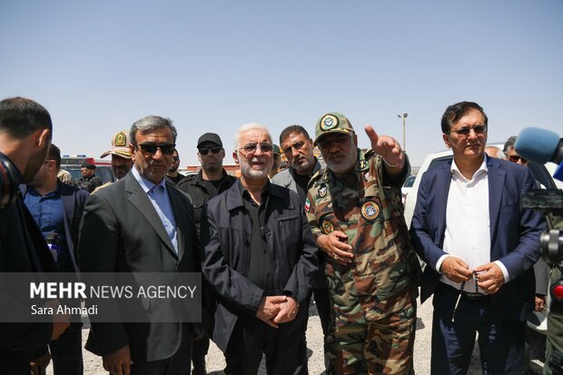 بازدید وزیر کشور از آخرین وضعیت مرز دوغارون
