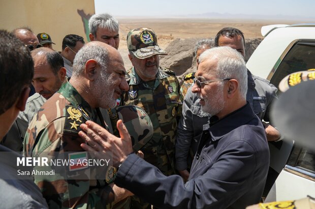 بازدید وزیر کشور از آخرین وضعیت مرز دوغارون