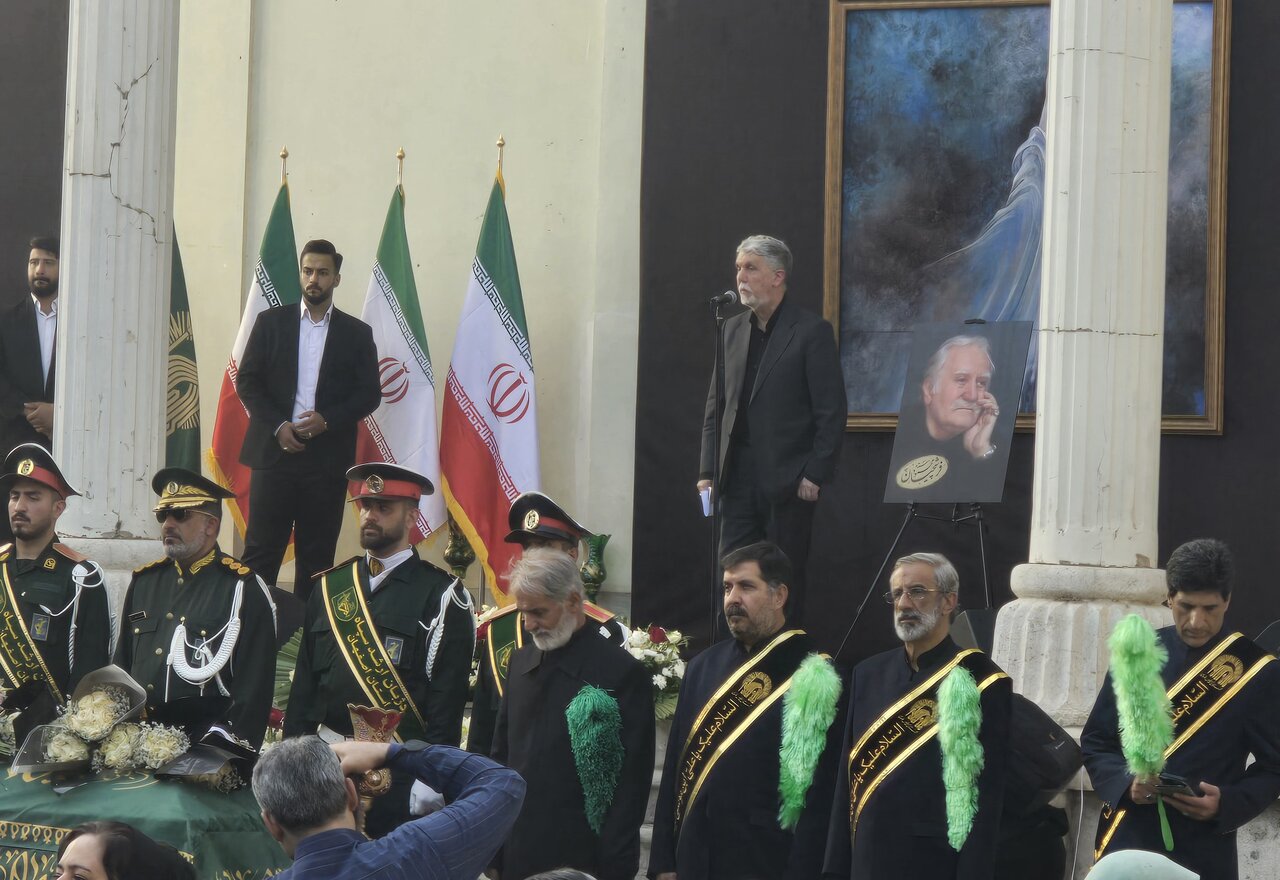 وزیر فرهنگ: استاد فرشچیان حکیم هنرمند و نابغه‌ای بی‌بدیل بود