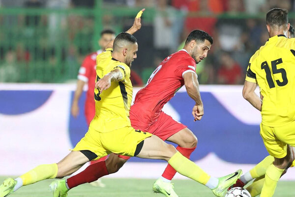 پرسپولیس از شکست برابر فجر گریخت/ یک ازبک هاشمیان را نجات داد