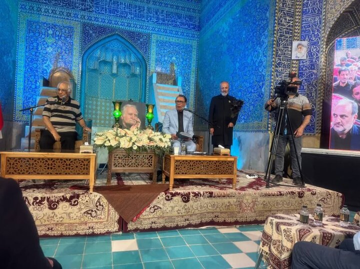 خسرو احتشامی: فرشچیان با نگاهی نو معیارهای هنر را دگرگون کرد
