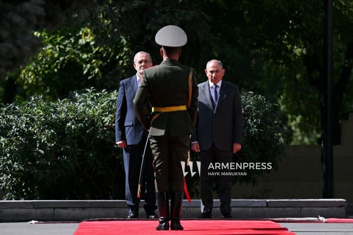 Pezeşjkiyan Erivan