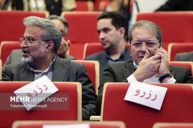 آیین رونمایی از خدمات و محصولات دیجیتال بانک ملی
