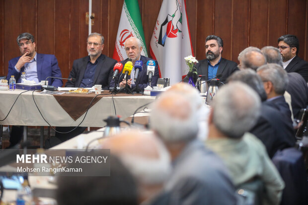 همایش گرامیداشت تشکل‌های شاهد و ایثارگر