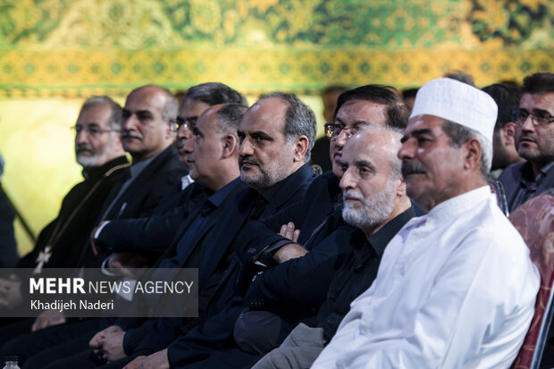 بزرگداشت استاد فرشچیان در مدرسه چهارباغ اصفهان