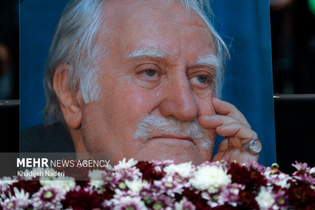 مراسم یادبود استاد محمود فرشچیان در اتریش برگزار میشود