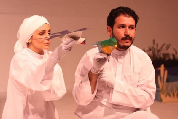 تئاتر ابزاری قدرتمند برای آموزش است؛ بازاریابی، هنرمند را خسته میکند!