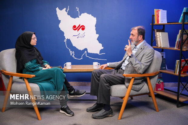 بازنمایی همزمان سوگ و حماسه؛ رسانه نباید از جامعه عقب‌تر باشد!