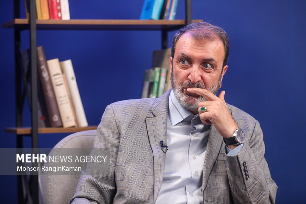بازنمایی همزمان سوگ و حماسه؛ رسانه نباید از جامعه عقب‌تر باشد!