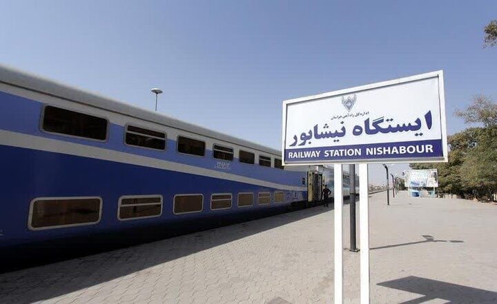 لغو توقف قطارها در نیشابور؛ مسافران در بلاتکلیفی