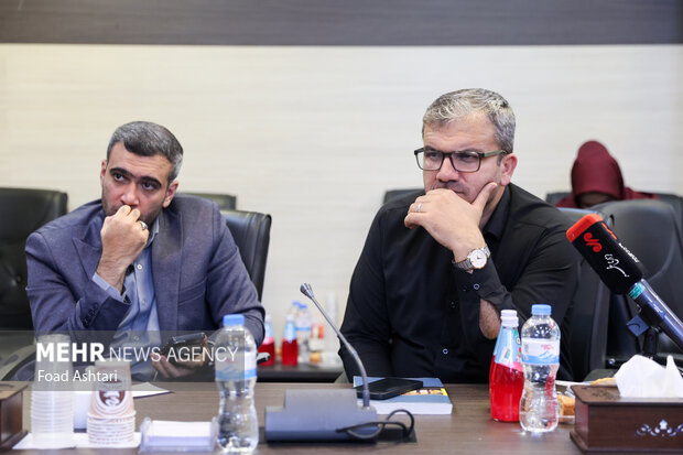 نشست خلع سلاح حزب الله و آینده لبنان